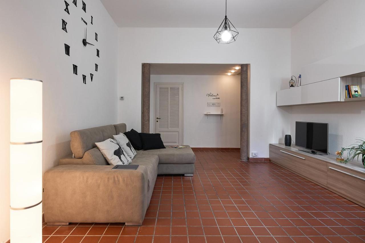 リヴォルノ✦ Garden House In Centro - Free Parking ✦アパートメント エクステリア 写真